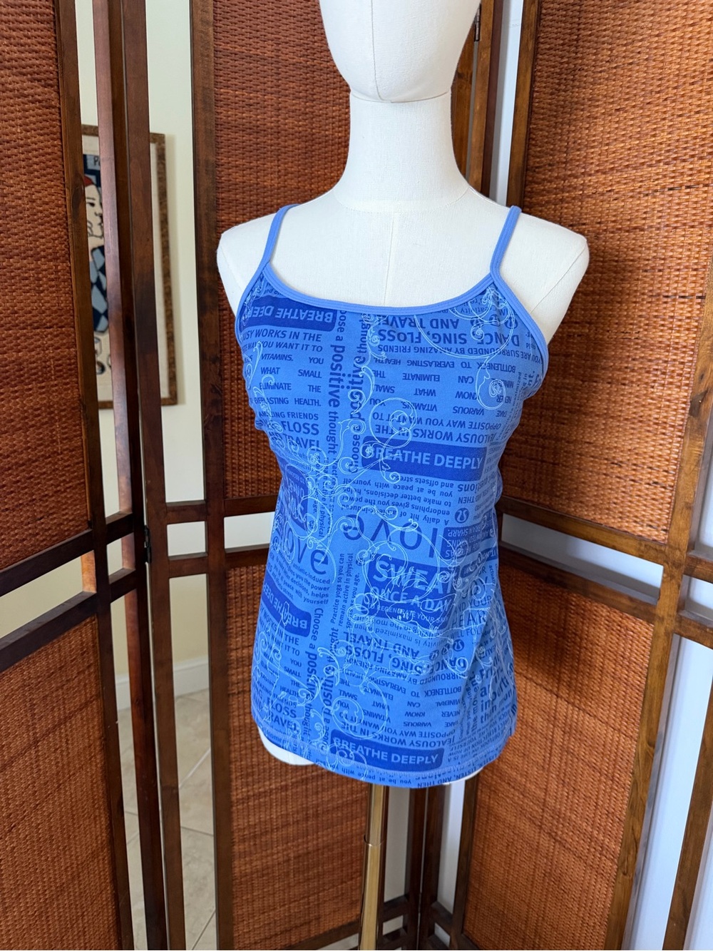 lululemon athletica Blue manifesto power y Tank size 8